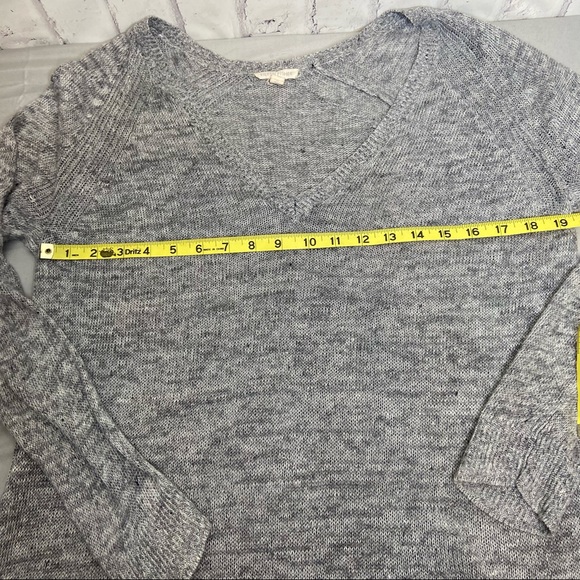 Eileen Fisher Gray Italian Yarn Light Knit Tunic - Picture 6 of 7